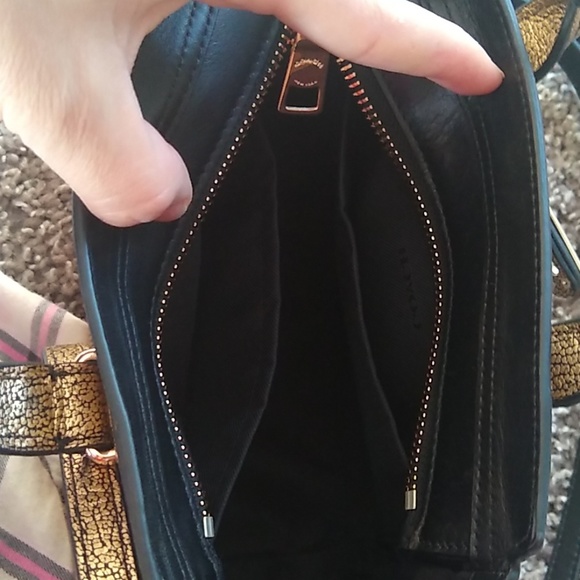 Purse - Picture 3 of 3